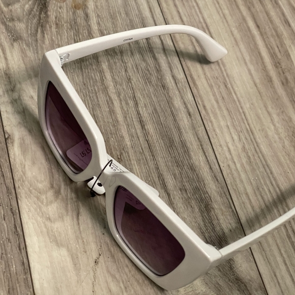 SUNGLASSES - Picture 2 of 4